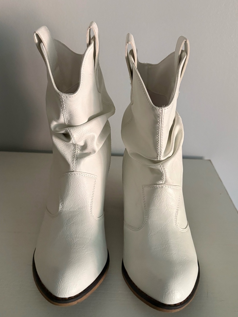 Charles Albert White Slouchy Cowboy Mid-Calf Pull On Boots